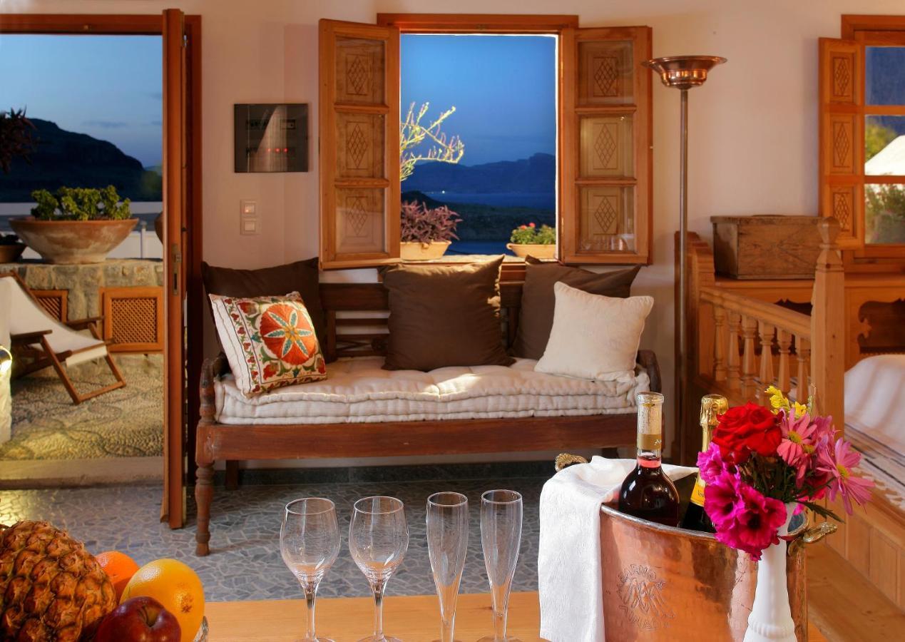 לינדוס Melenos Art Boutique Hotel חדר תמונה
